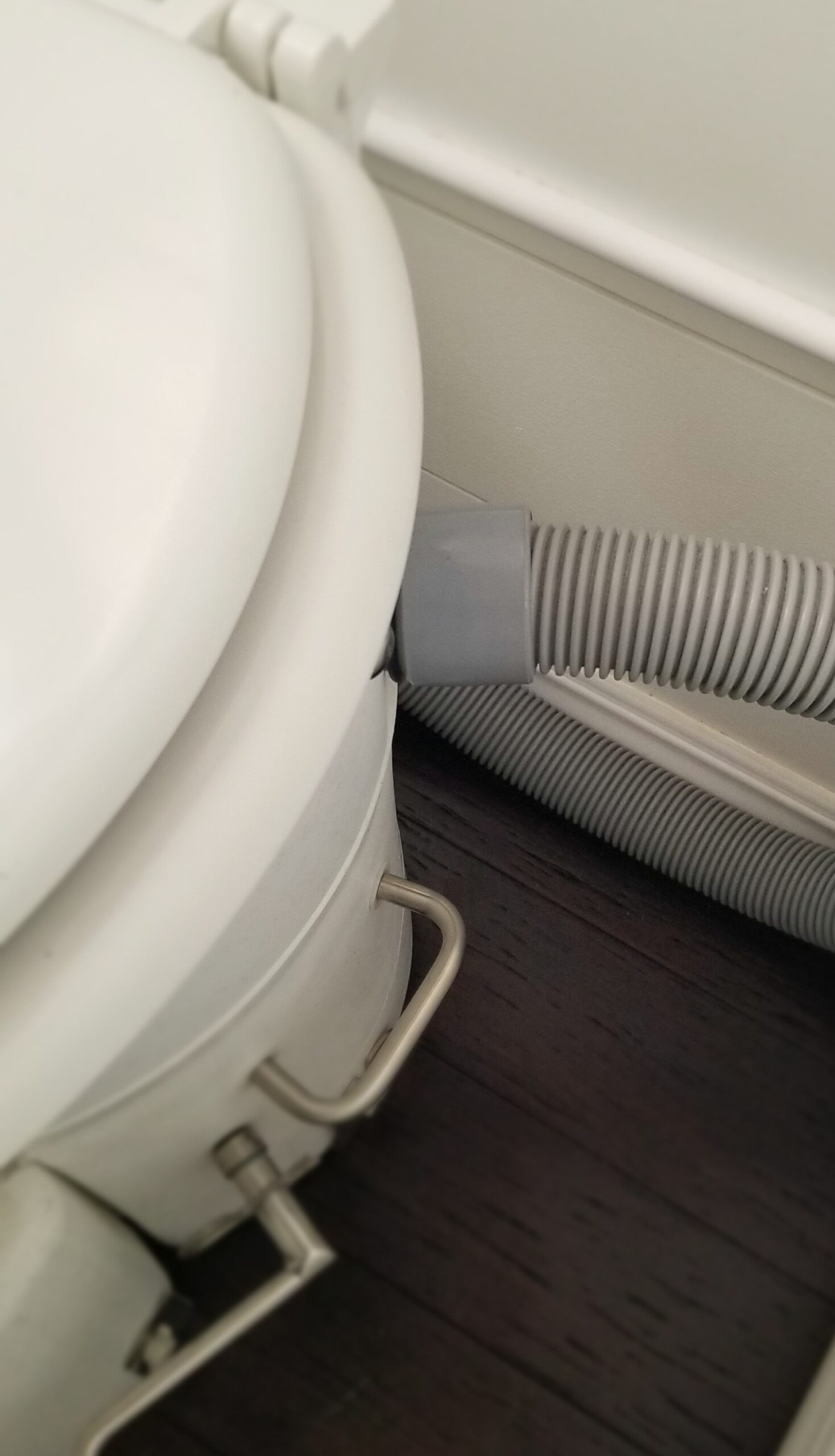 INTERIOR TOILET VENT